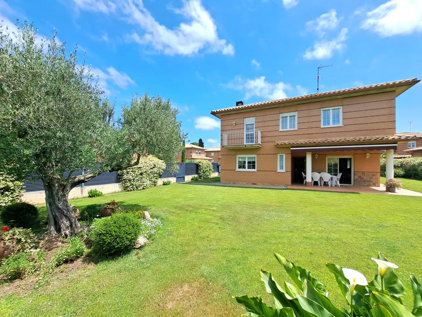 Villa mit Garten zum Verkauf in Calle la Ermita