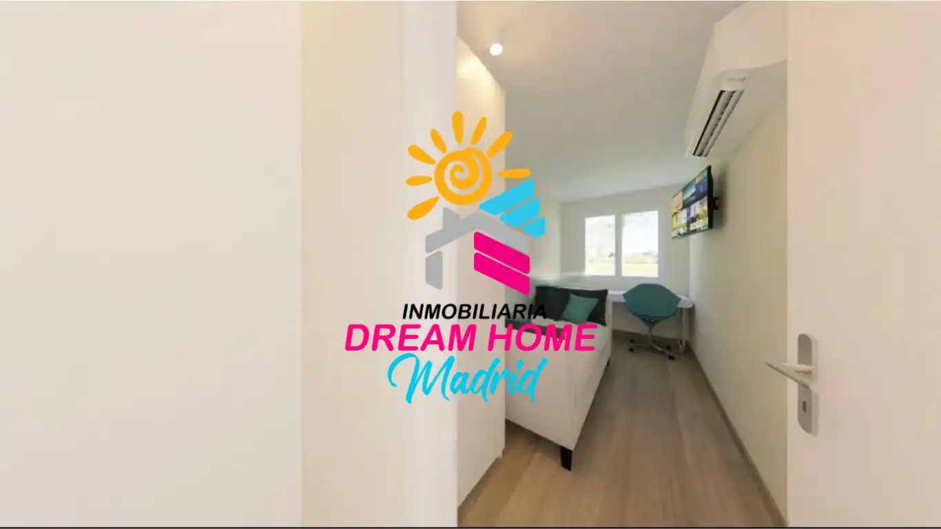 Vista exterior de Piso en venta en Madrid con Aire acondicionado, Calefacción y Amueblado