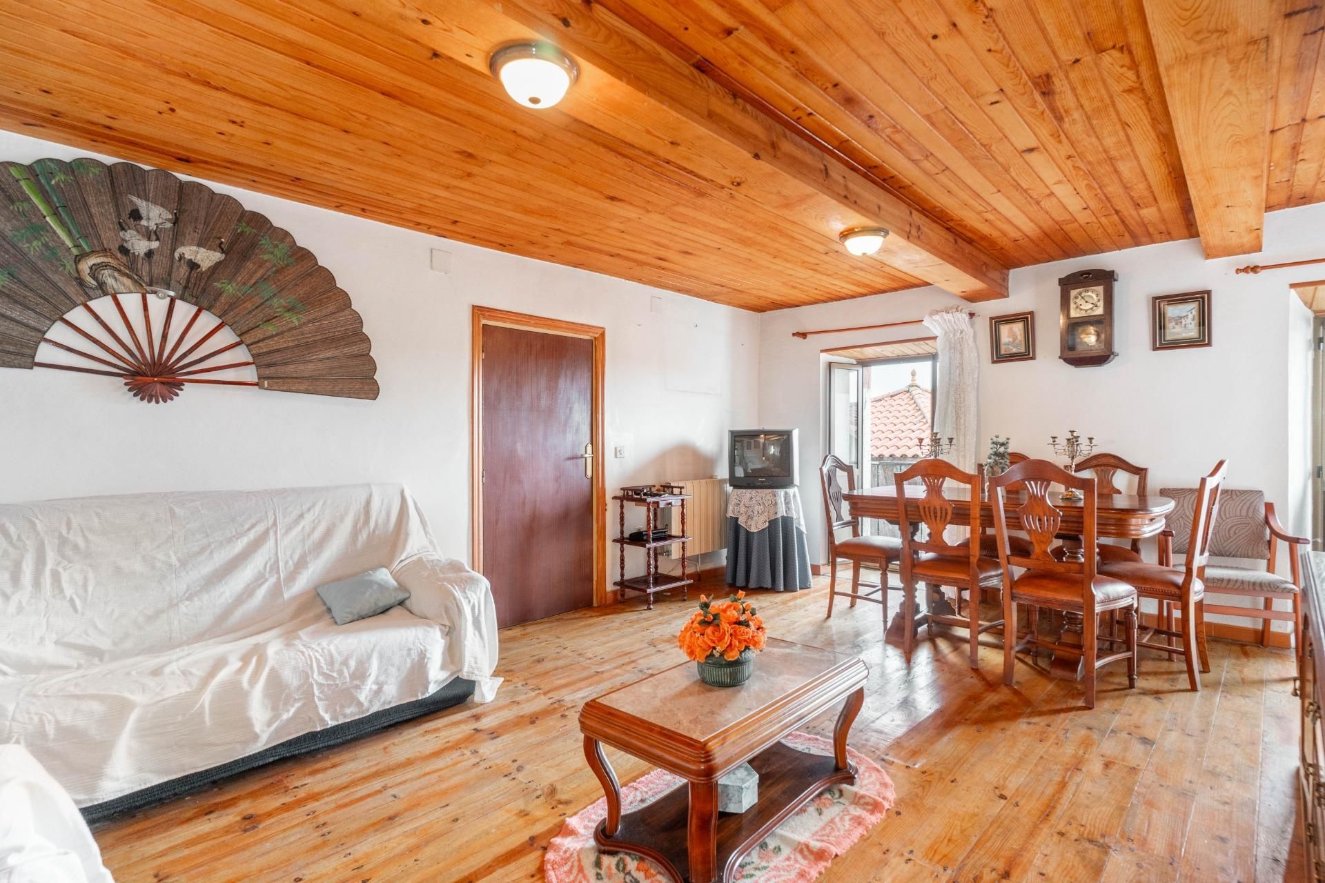 Sala d'estar de Casa o xalet en venda en Valdés - Luarca amb Calefacció, Jardí privat i Terrassa