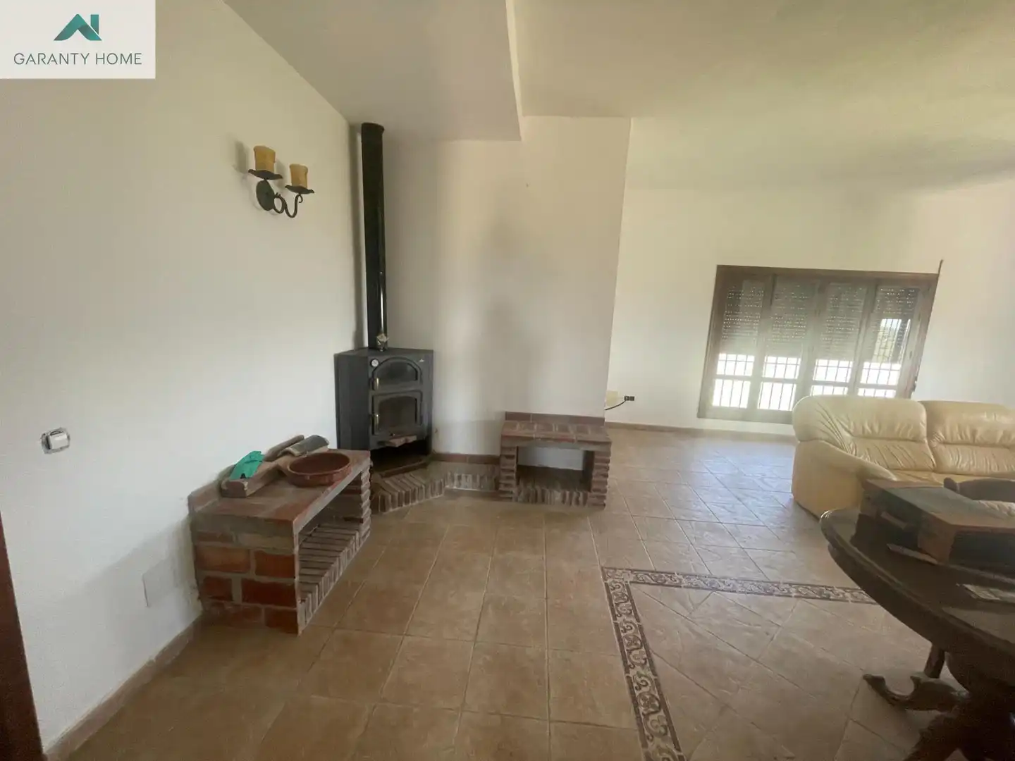 Sala d'estar de Finca rústica en venda en Colmenar amb Aire condicionat, Jardí privat i Terrassa