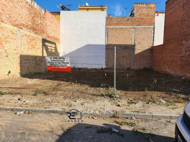 Terreno residencial en Venta en Calle MIÑO, 23 en La Algaba