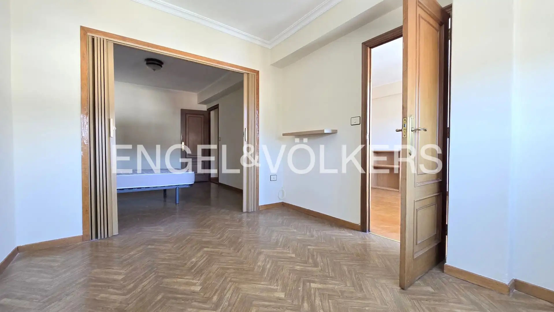 Piso en venta en Vigo  con Calefacción y Balcón