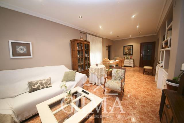 Casa-chalet en Venta en Tomelloso