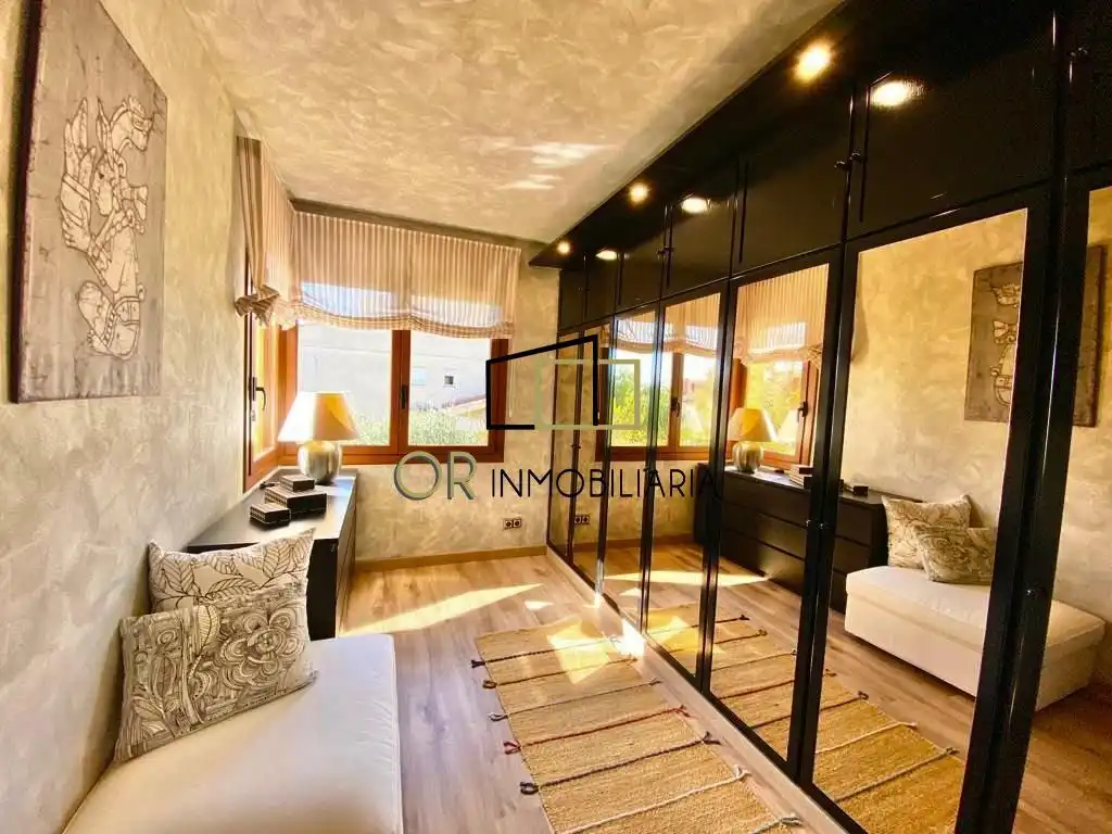 Casa con terraza en venta en Pacs del Penedès, imagen 12