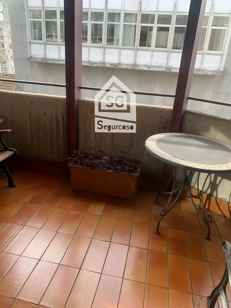 Terrassa de Pis de lloguer en Ourense Capital  amb Calefacció