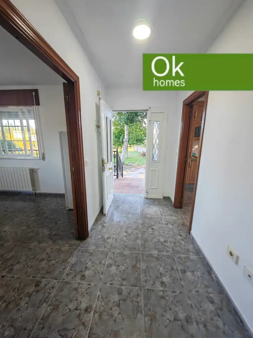 Detached house with terrace for sale in Friol, imagen 3