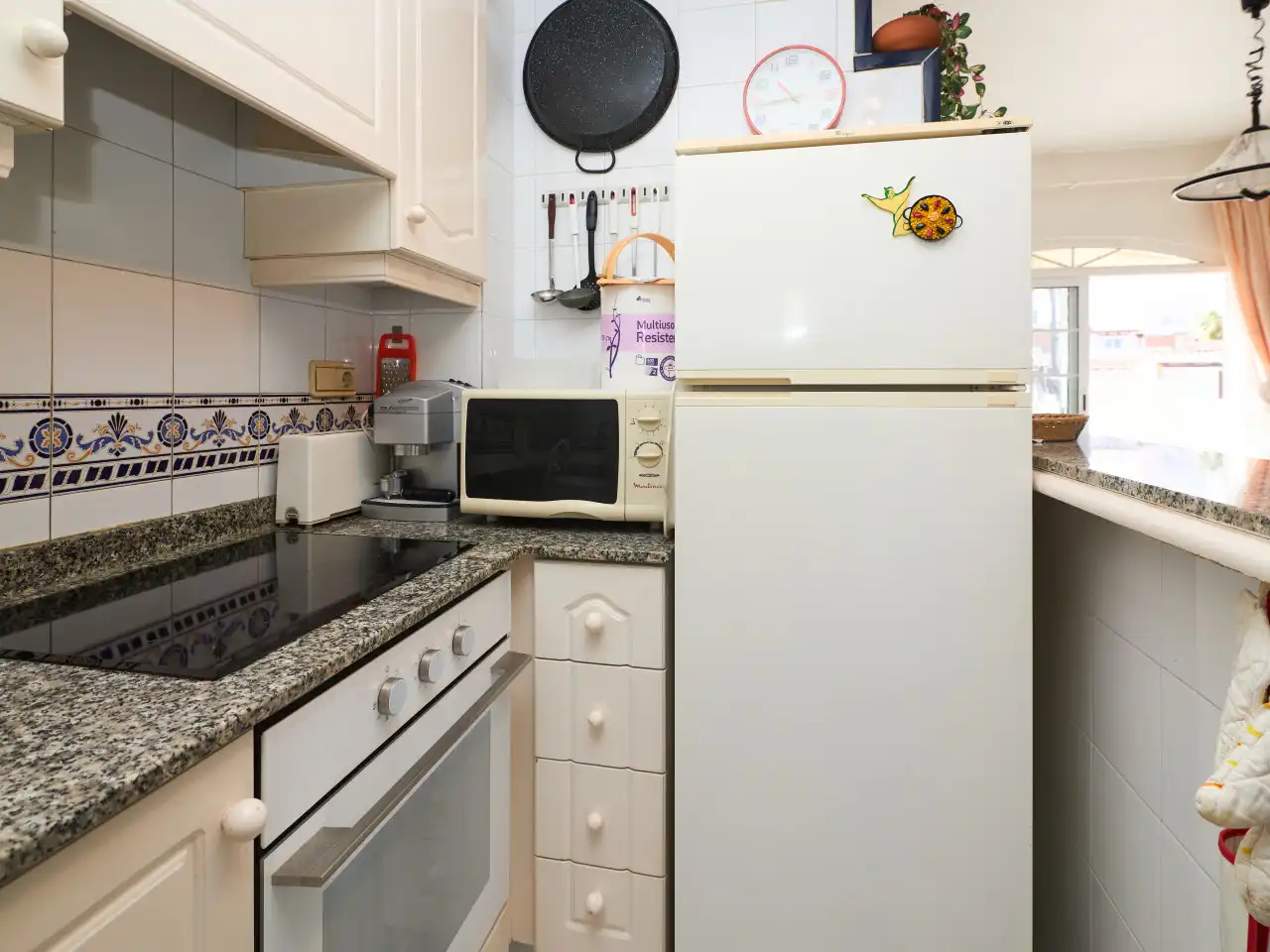 Cocina de Apartamento en venta en Torrevieja con Aire acondicionado, Calefacción y Terraza