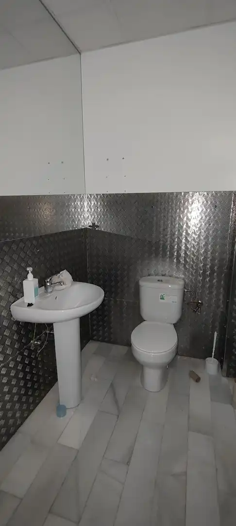 Bany de Nau industrial de lloguer en Totana, Murcia