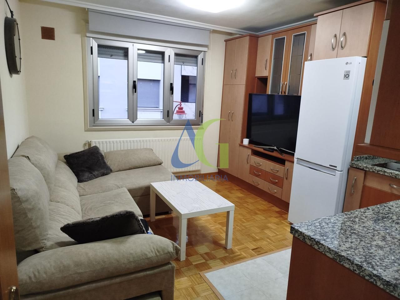 Sala de estar de Apartamento en venta en León Capital  con Calefacción, Parquet y Amueblado
