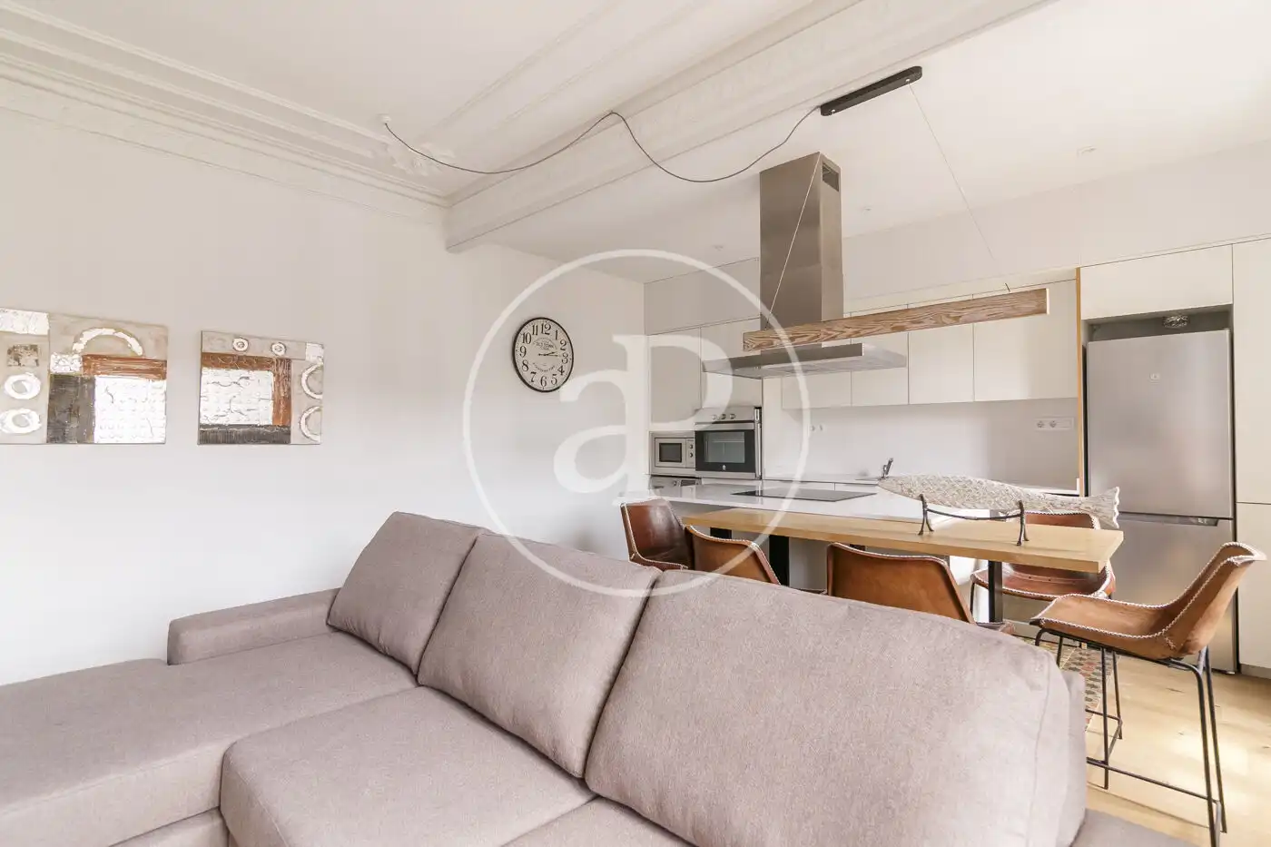 Flat for rent in Carrer de Gravina, El Raval