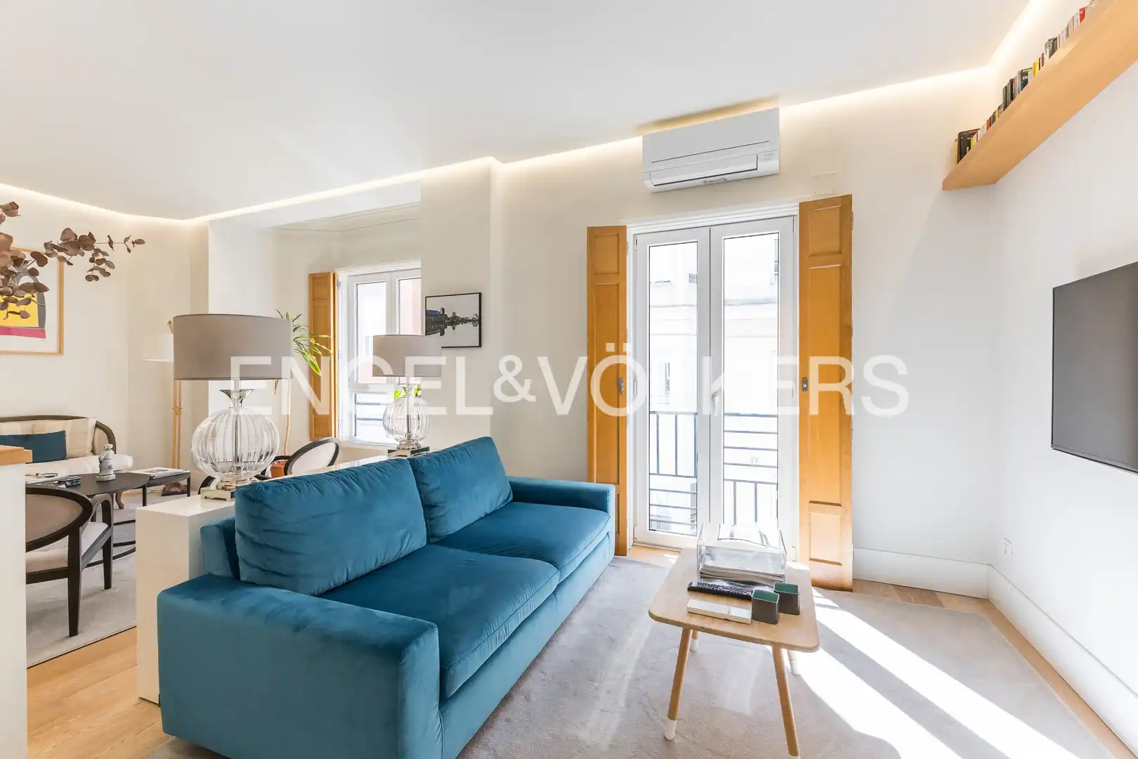 Vista exterior de Piso de alquiler en Madrid con Aire acondicionado, Calefacción y Amueblado
