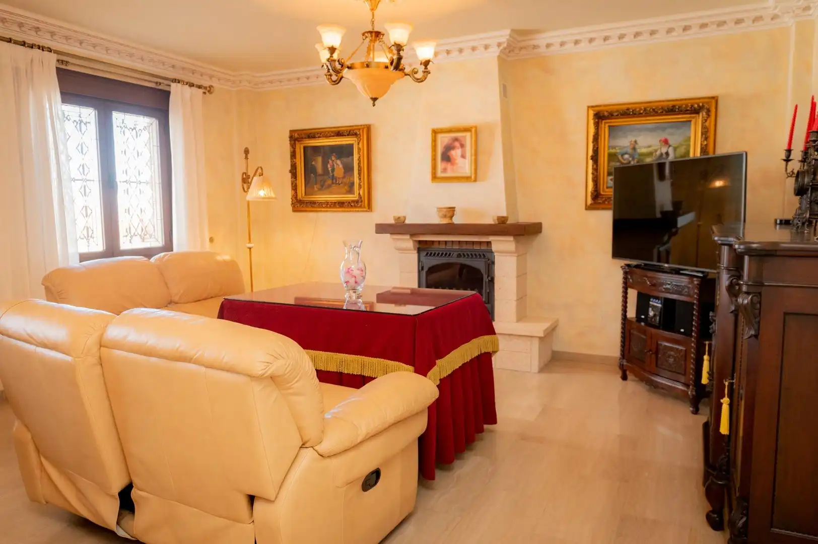 Sala d'estar de Casa o xalet en venda en Antequera amb Aire condicionat, Terrassa i Traster
