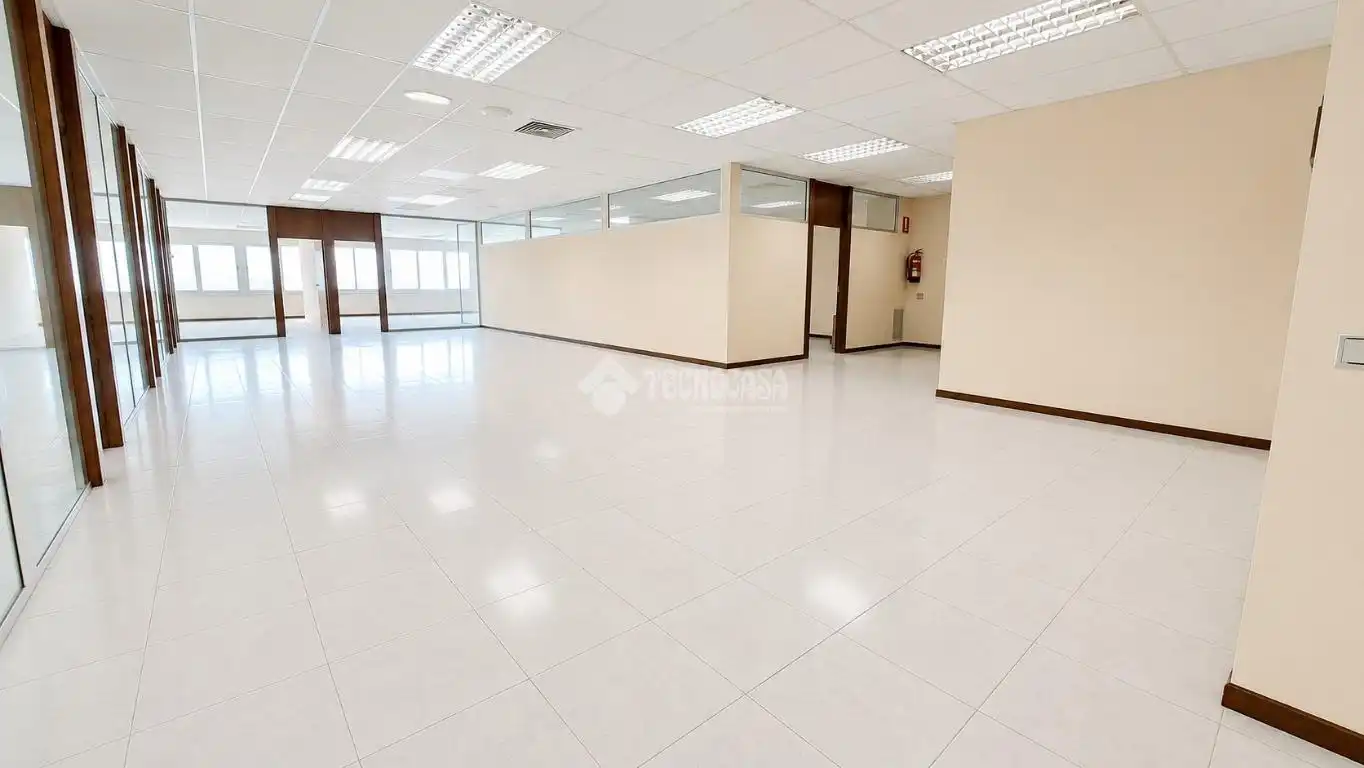 Office for rent in Zaragoza  with Air Conditioner