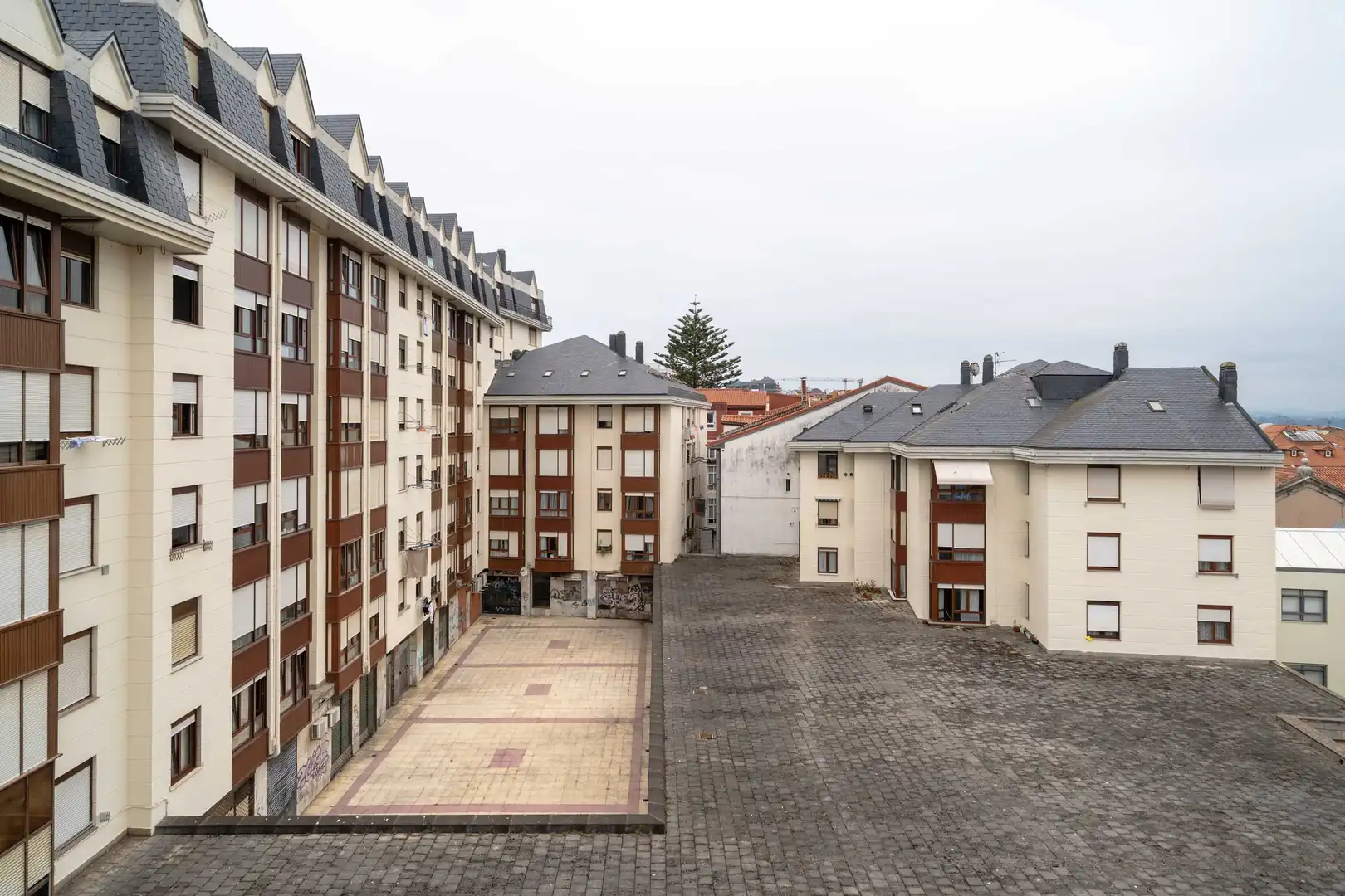 Außenansicht von Wohnung zur Miete in Santander mit Heizung, Parkett und Möbliert