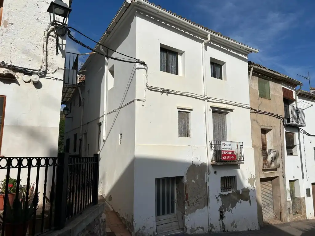 Vista exterior de Casa o xalet en venda en Vall de Almonacid