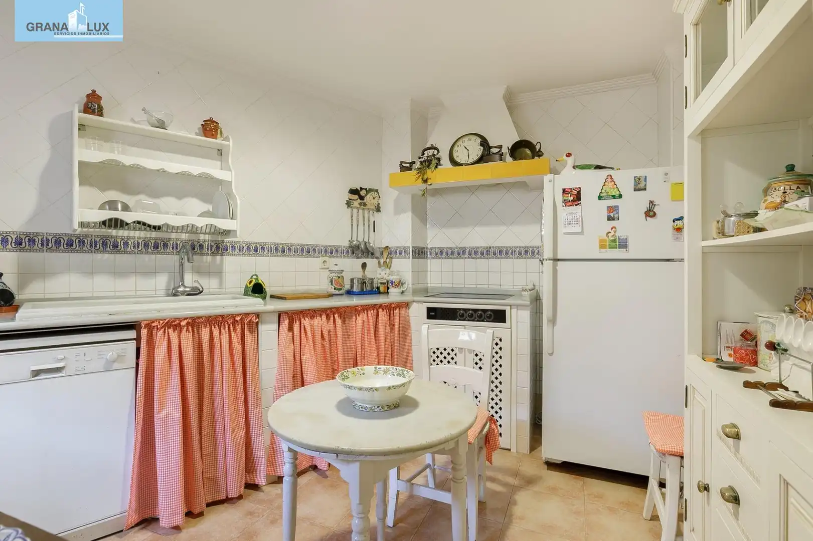 Casa pareada con jardín en venta en del Chapiz, imagen 5