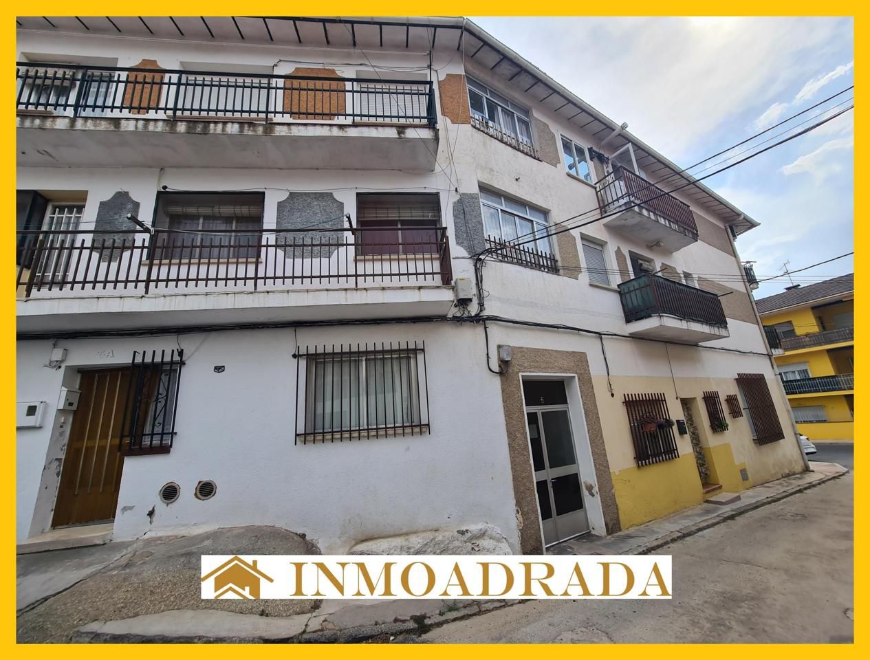 Exterior view of Flat for sale in Sotillo de la Adrada  with Terrace