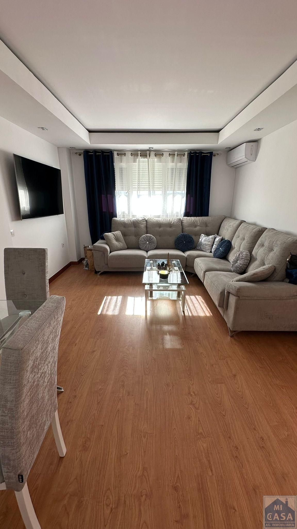 Sala d'estar de Casa o xalet en venda en Mérida amb Aire condicionat, Calefacció i Terrassa