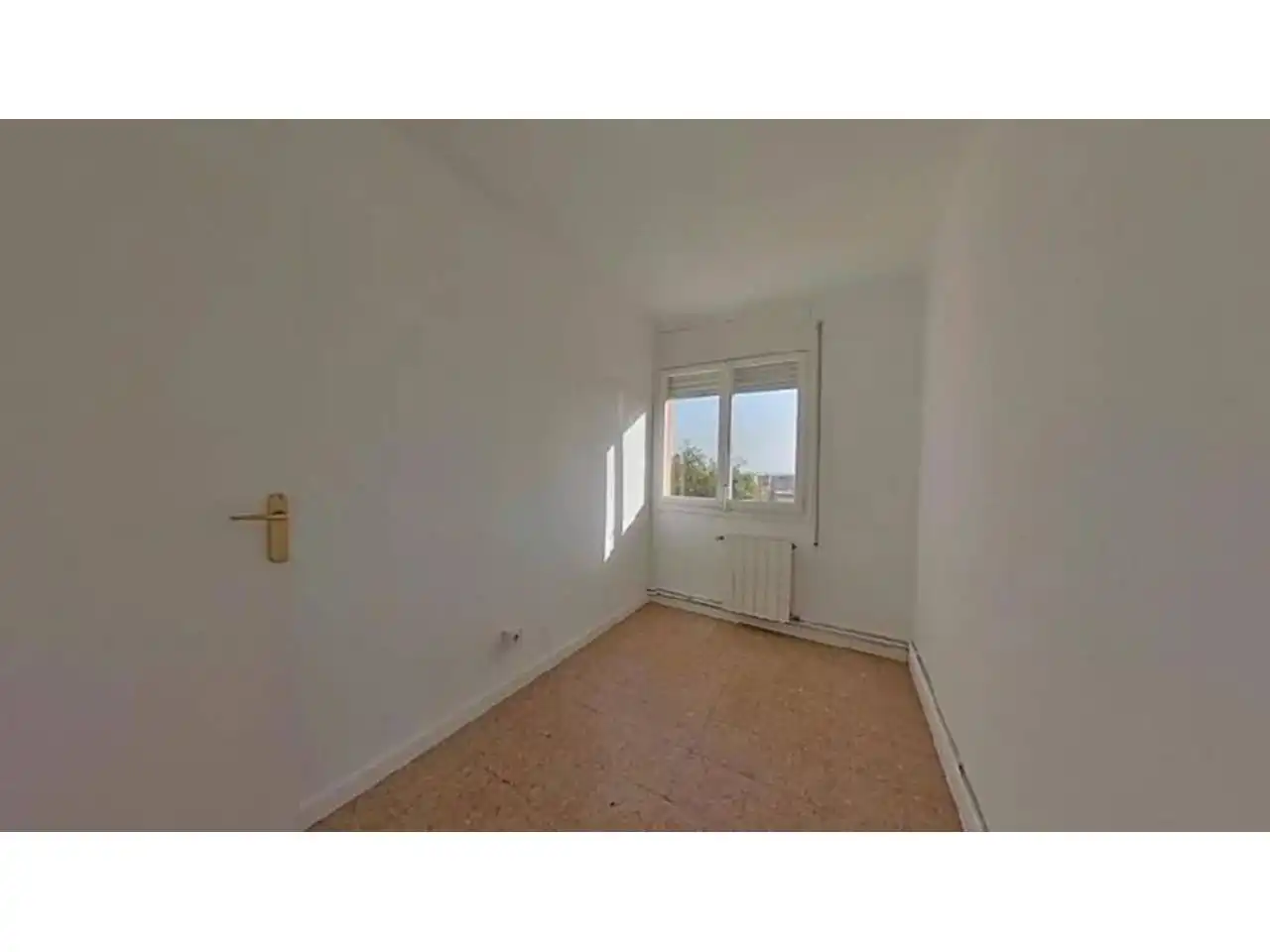 Bedroom of Flat for sale in Badalona  with Air Conditioner