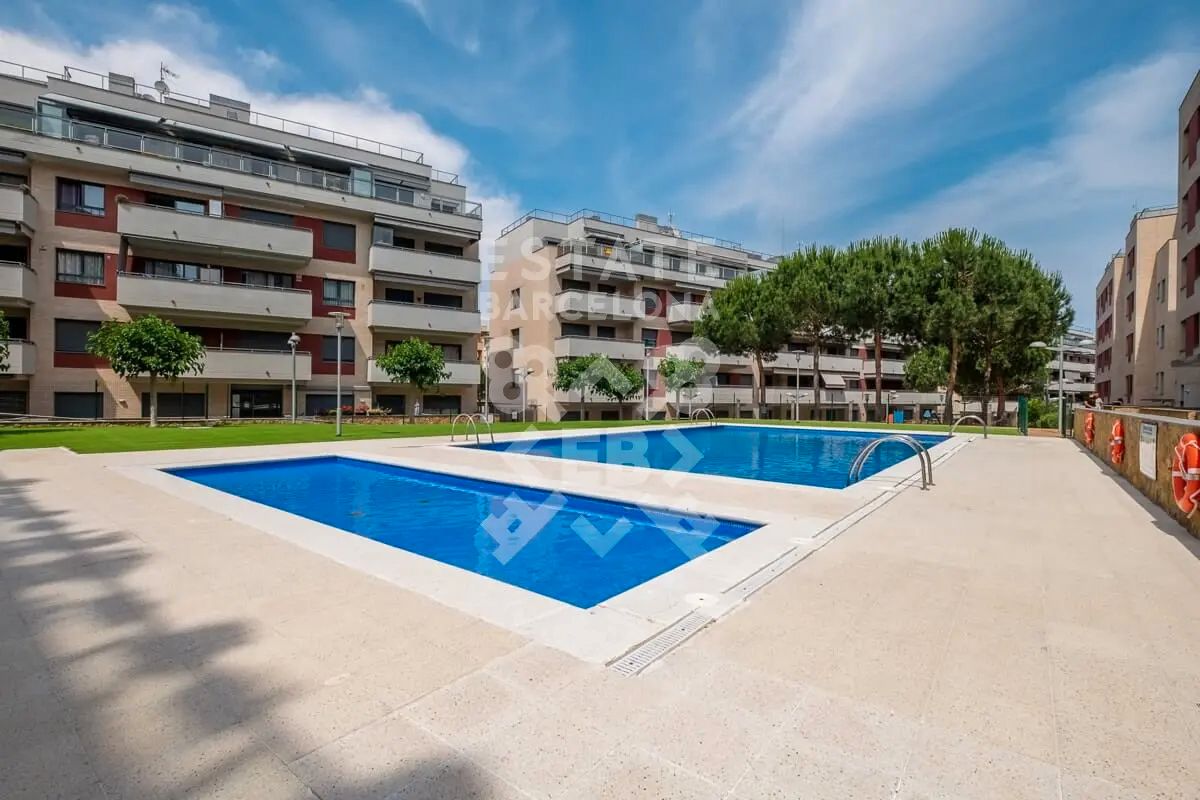 Piscina de Piso en venta en Lloret de Mar con Aire acondicionado, Terraza y Amueblado