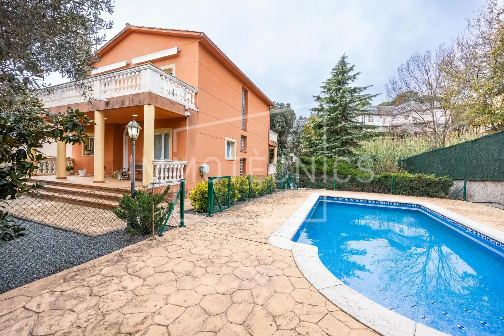 Vista exterior de Casa o xalet en venda en Cànoves I Samalús amb Aire condicionat, Calefacció i Jardí privat