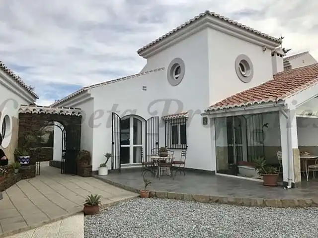 Terreni e lotti in vendita a Sayalonga, imagen 7