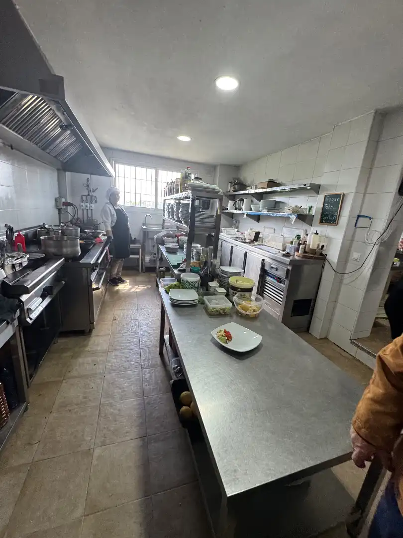 Business premises for sale in Avenida Parque Selwo, imagen 2