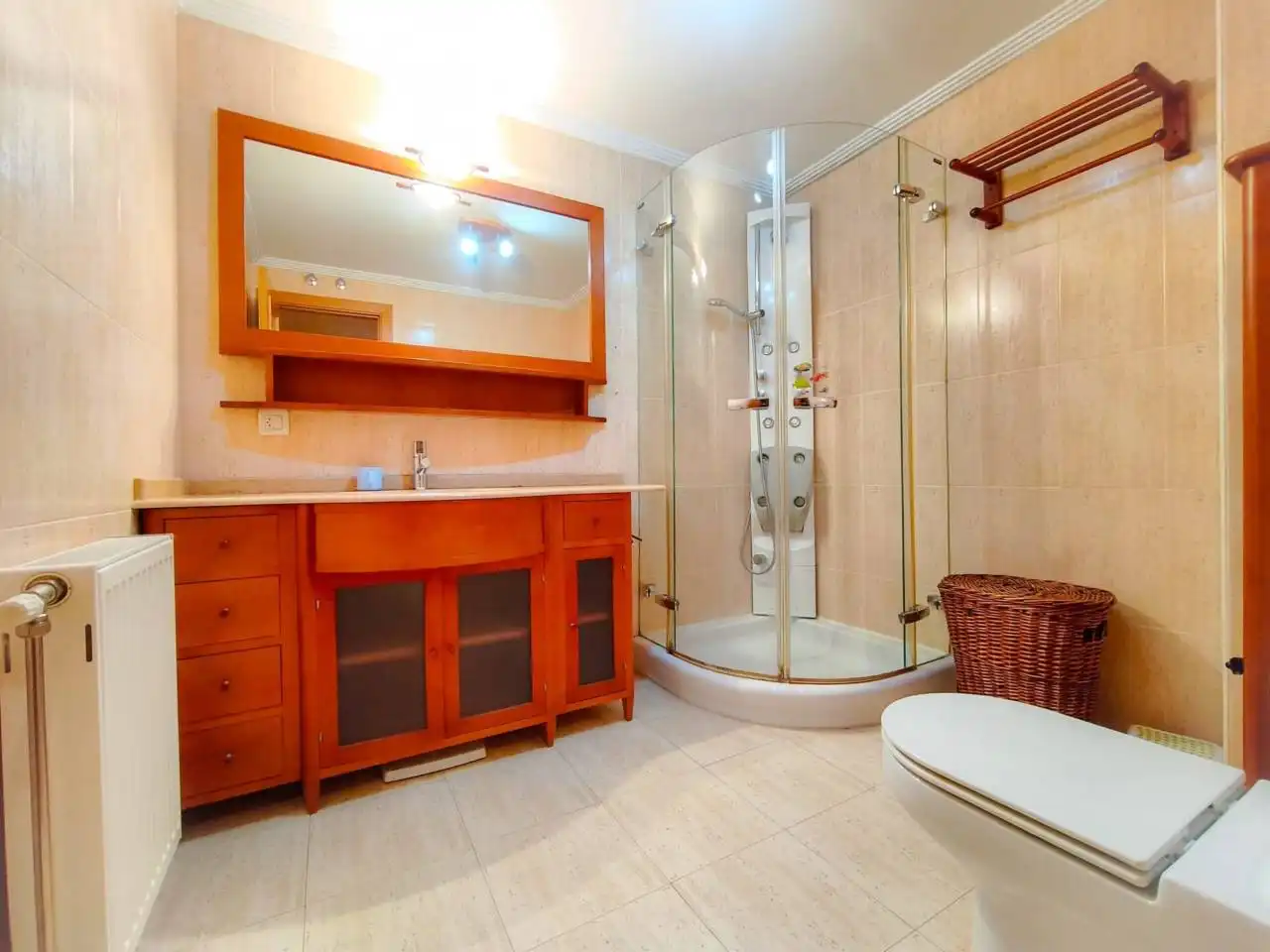 Bathroom of Flat for sale in Burgos  with Heating, Parquet flooring and Terrace
