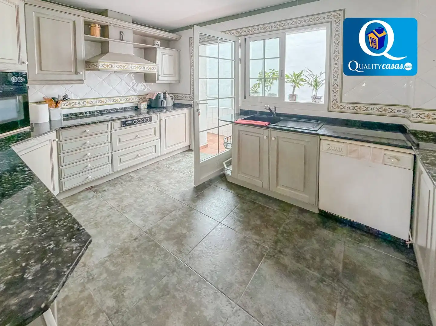 Kitchen of Apartments for sale in Centro