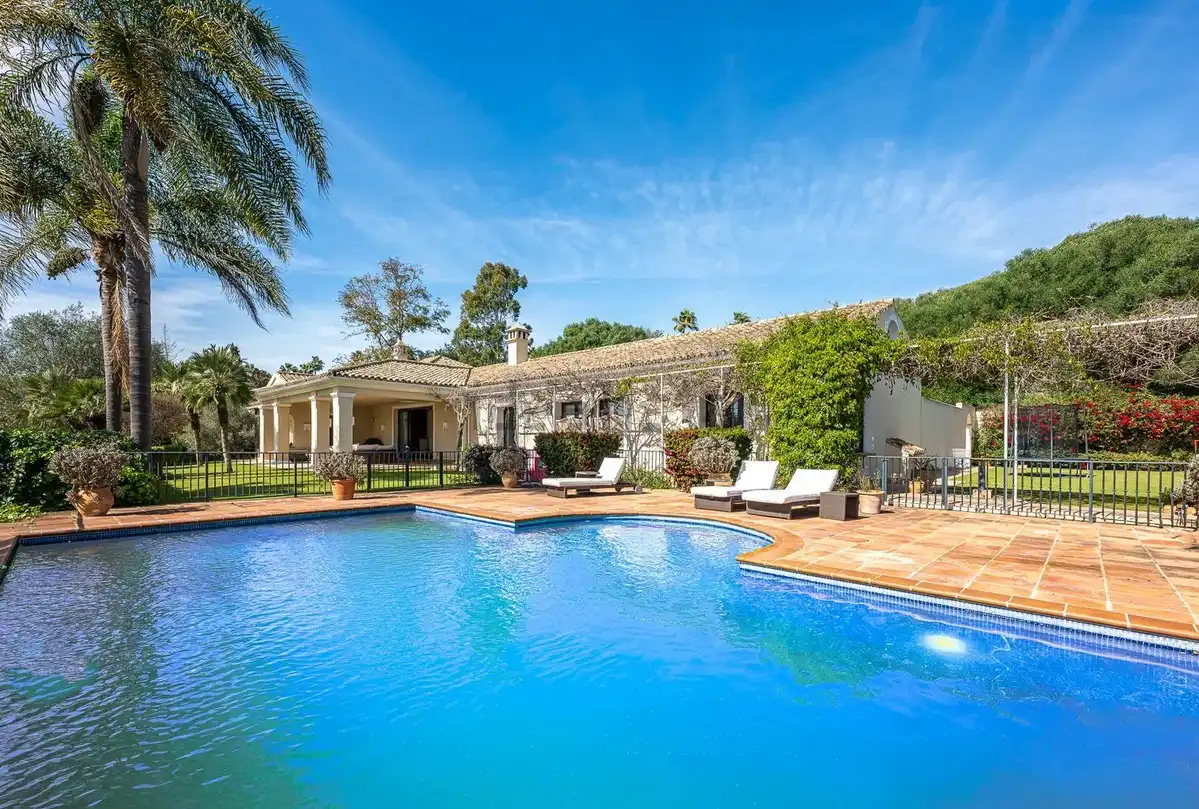 Chalet con terraza en venta en Sotogrande Alto, imagen 2