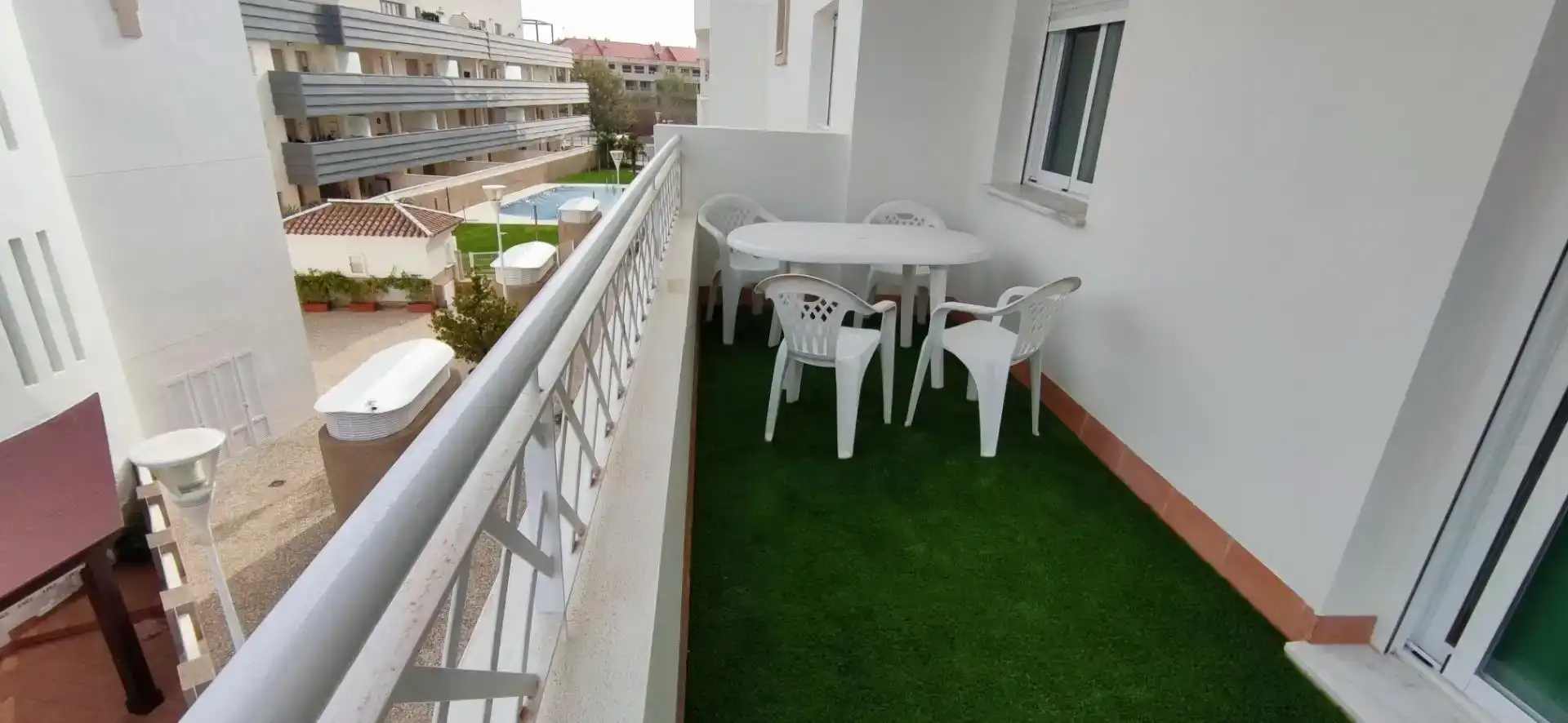 Terraza de Piso de alquiler en Rota con Trastero, Amueblado y Horno