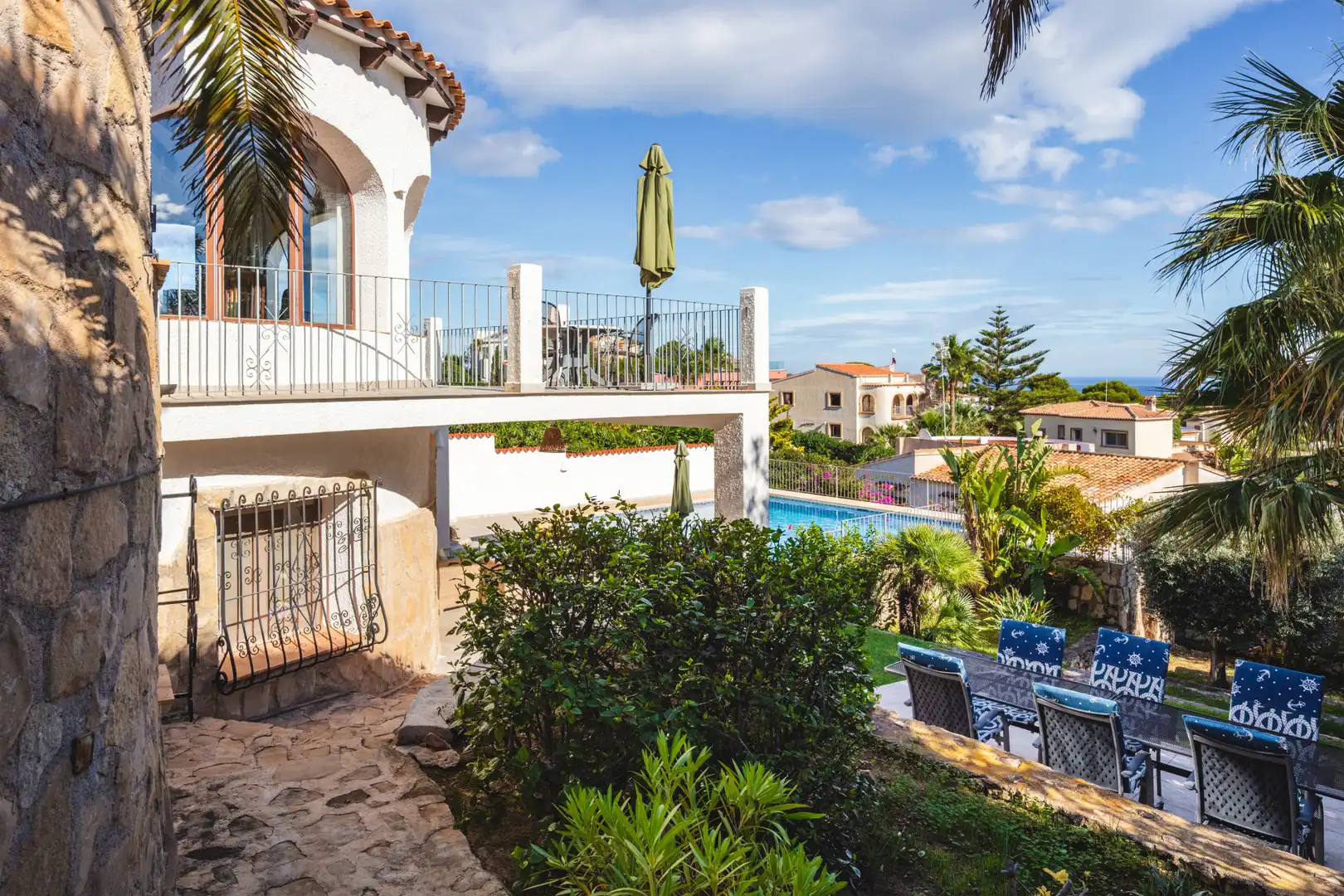 Vista exterior de Casa o xalet en venda en Jávea / Xàbia amb Aire condicionat, Jardí privat i Terrassa
