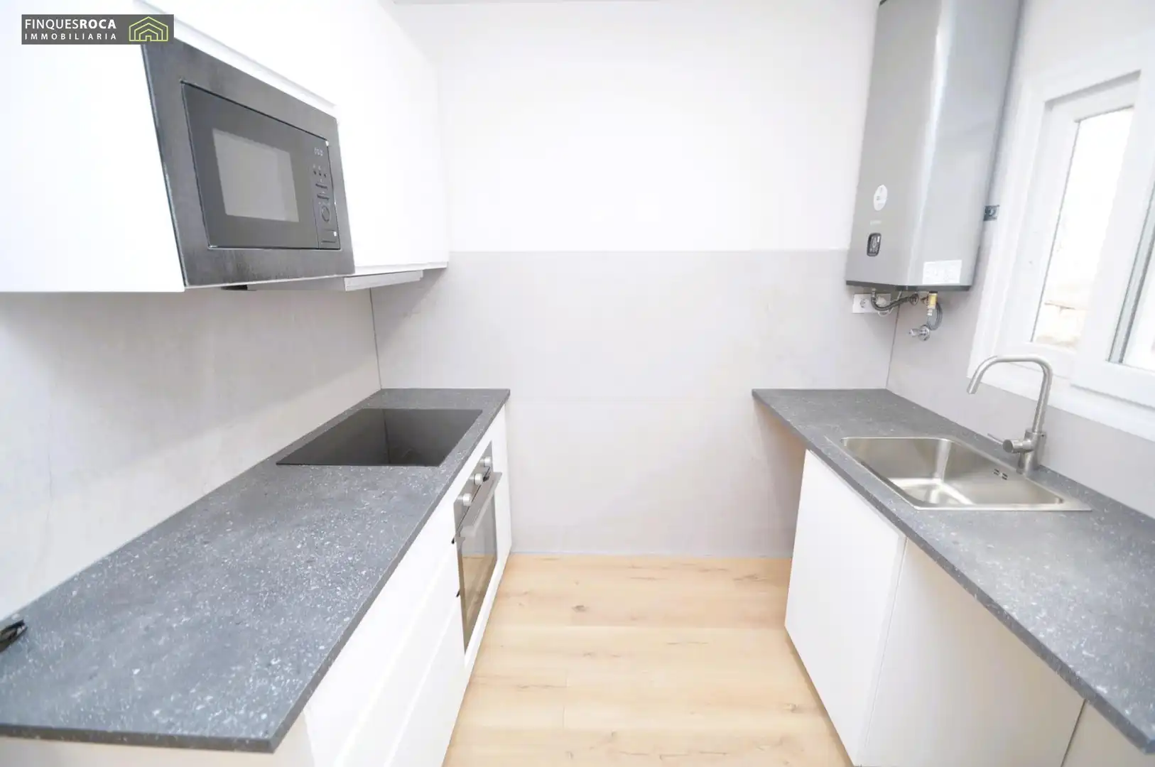 Kitchen of Flat for sale in La Ràpita  with Parquet flooring