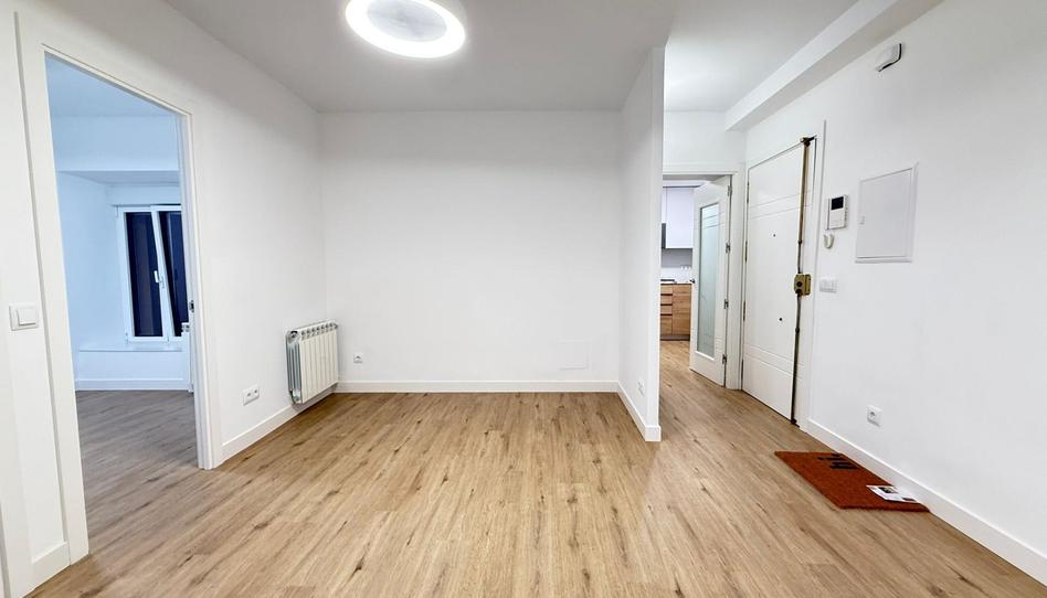 Photo 1 of Flat to rent in Calle Juan de Mena, Jerónimos, Madrid