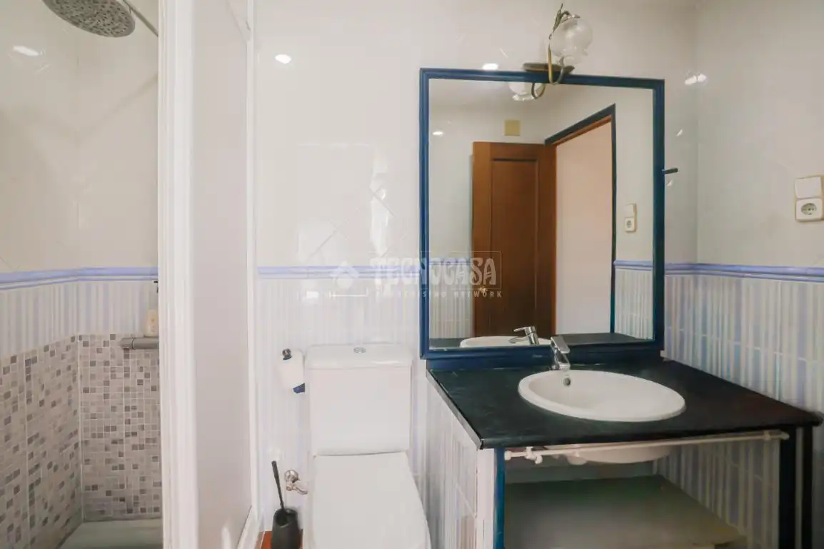 Baño de Piso en venta en Terrassa con Calefacción y Balcón