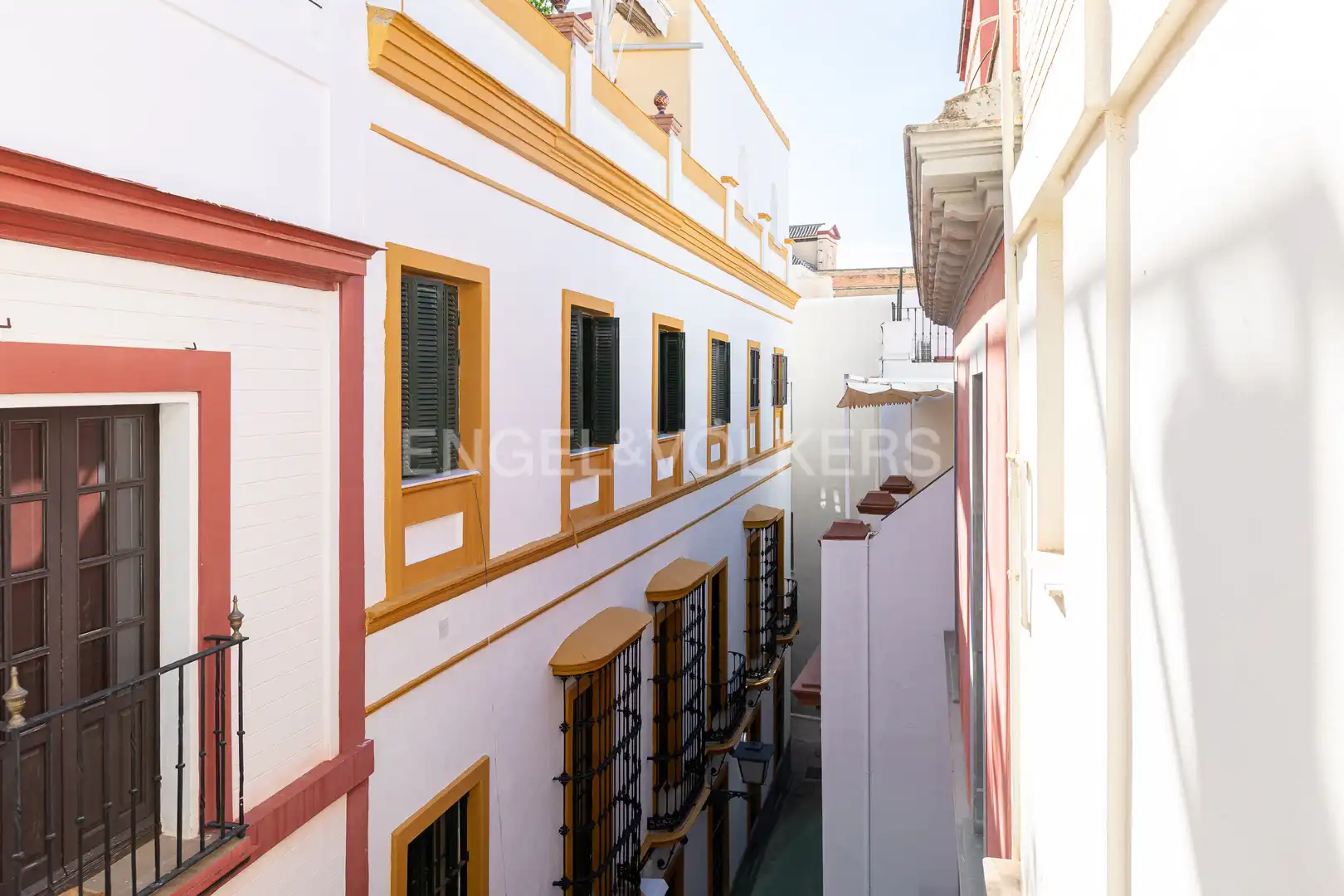 Exterior view of Attic for sale in Sevilla  with Air Conditioner, Heating and Terrace