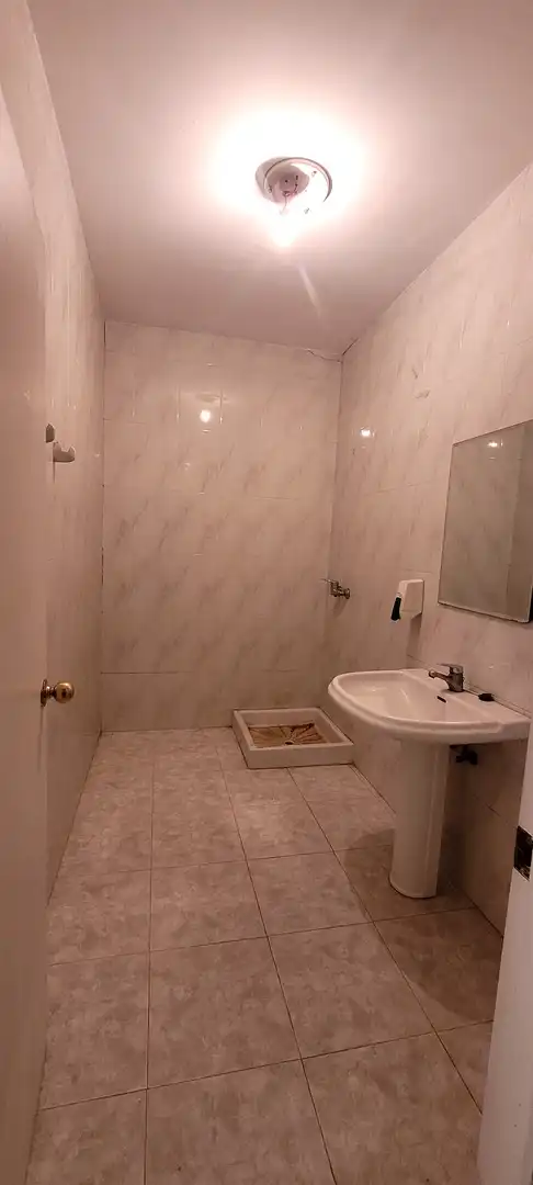 Baño de Nave industrial en venta en Vícar con Calefacción y Alarma