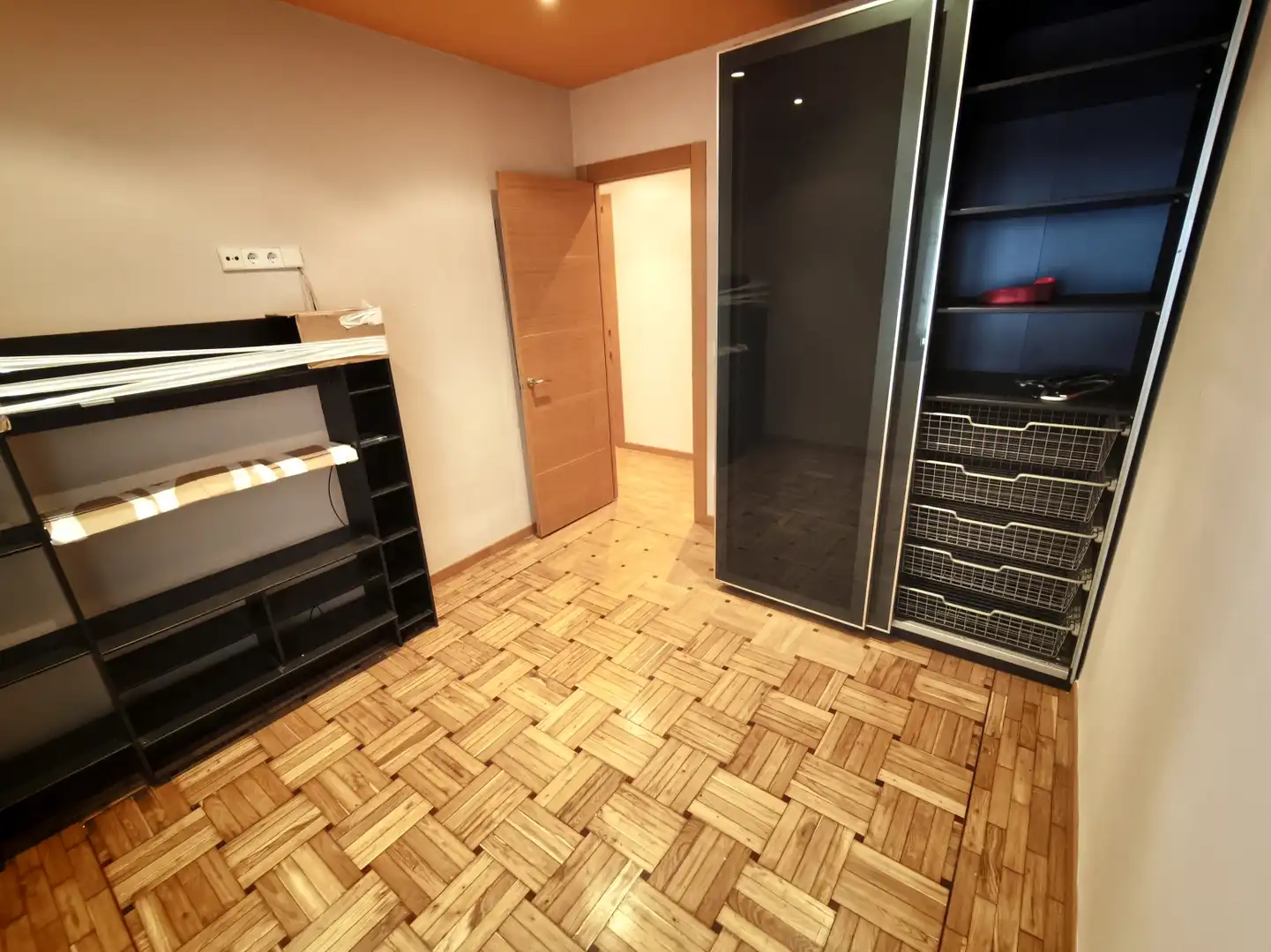 Piso en venta en Gijón - Calle Enrique Martinez, La Arena