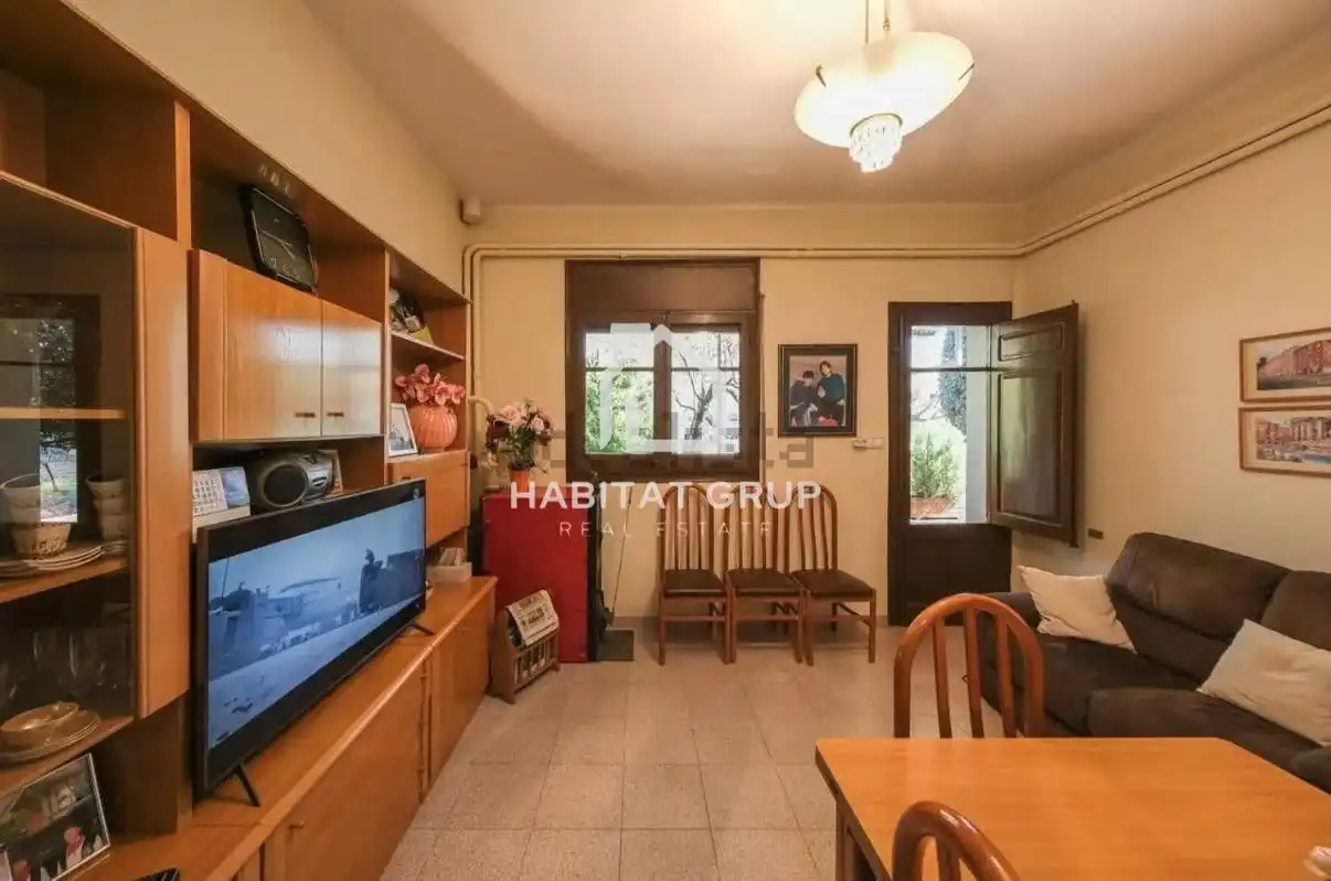 Sala d'estar de Casa o xalet en venda en Torelló amb Jardí privat i Terrassa