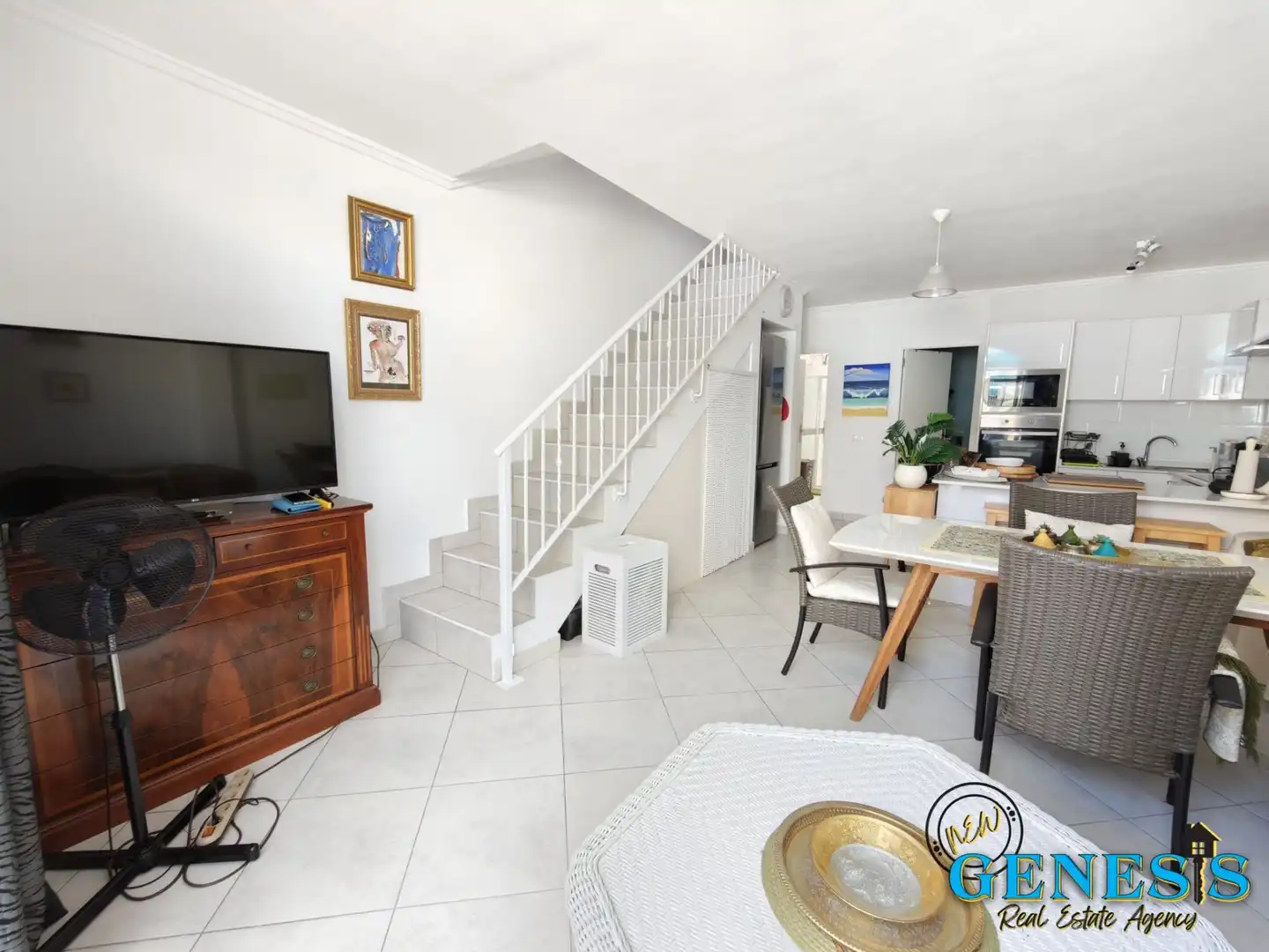 Semi-detached house with terrace for sale in Calle Liszt 269, imagen 5