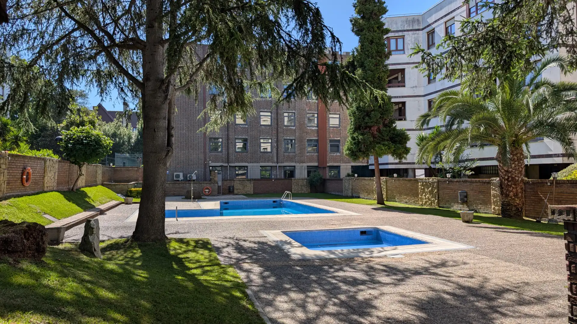 Piscina de Pis en venda en Getxo  amb Calefacció, Terrassa i Traster