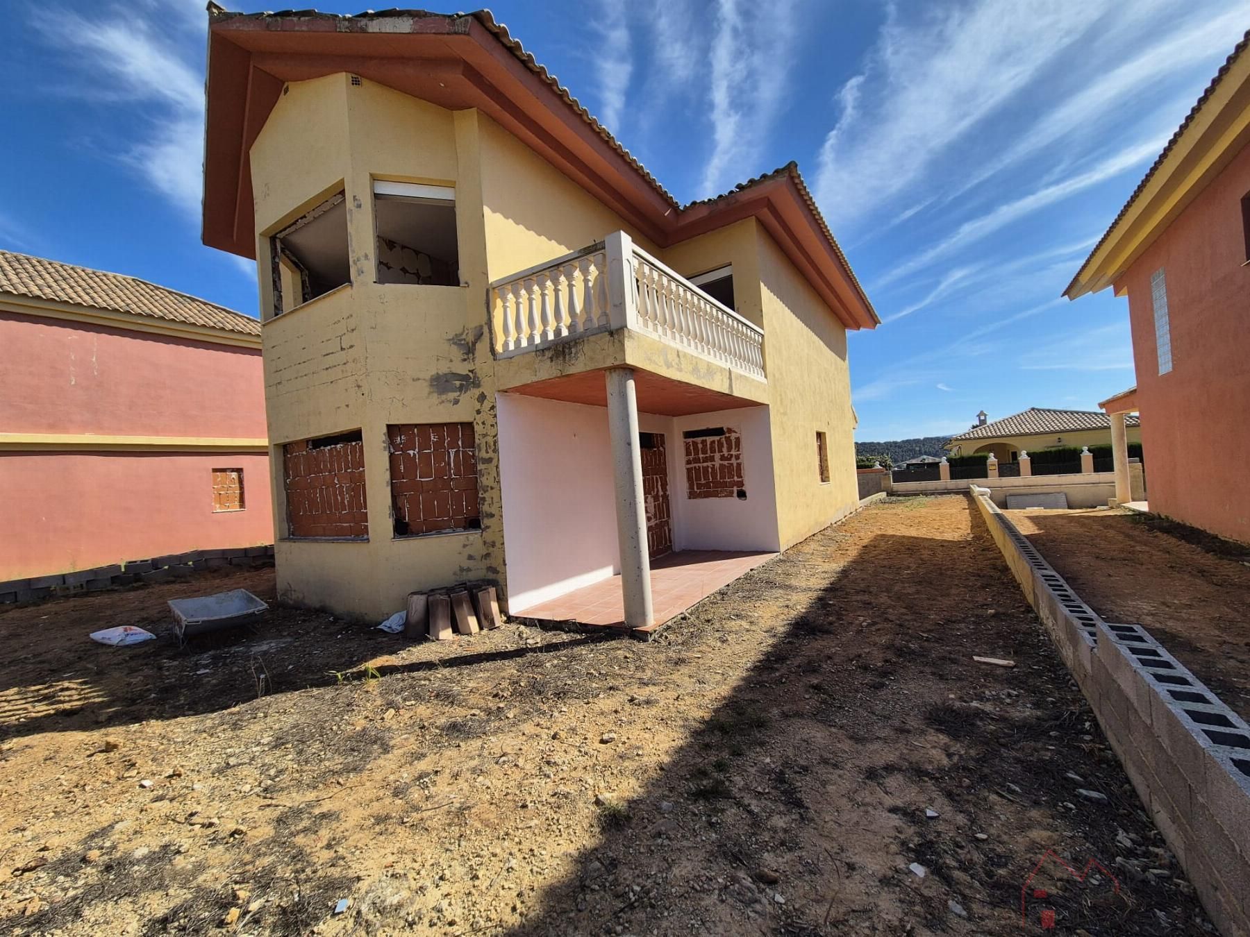 Vista exterior de Casa o xalet en venda en Montserrat amb Terrassa i Balcó