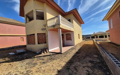 Vista exterior de Casa o xalet en venda en Montserrat amb Terrassa i Balcó