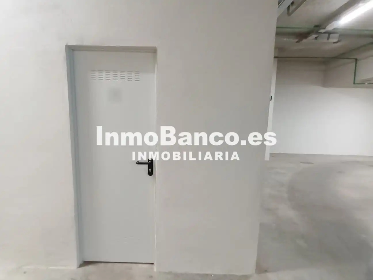 Flat for rent in Valencia  with Air Conditioner, Heating and Storage room