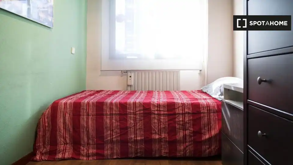 Zimmer in Aluche