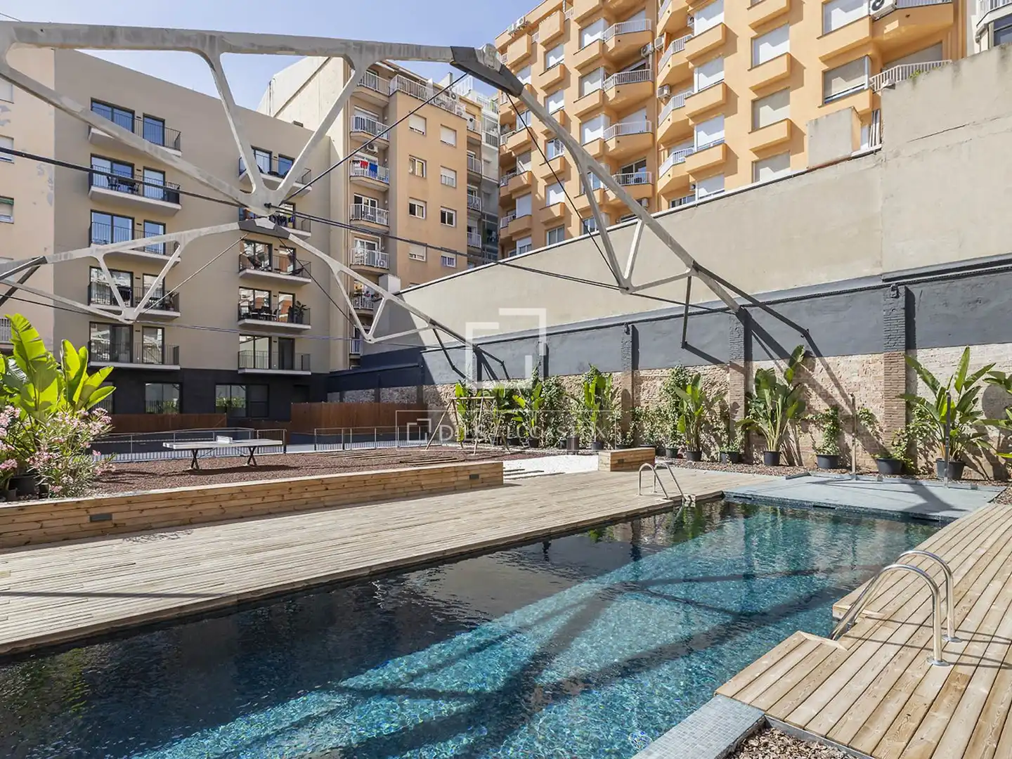 Piscina de Piso de alquiler en Barcelona con Aire acondicionado, Parquet y Terraza