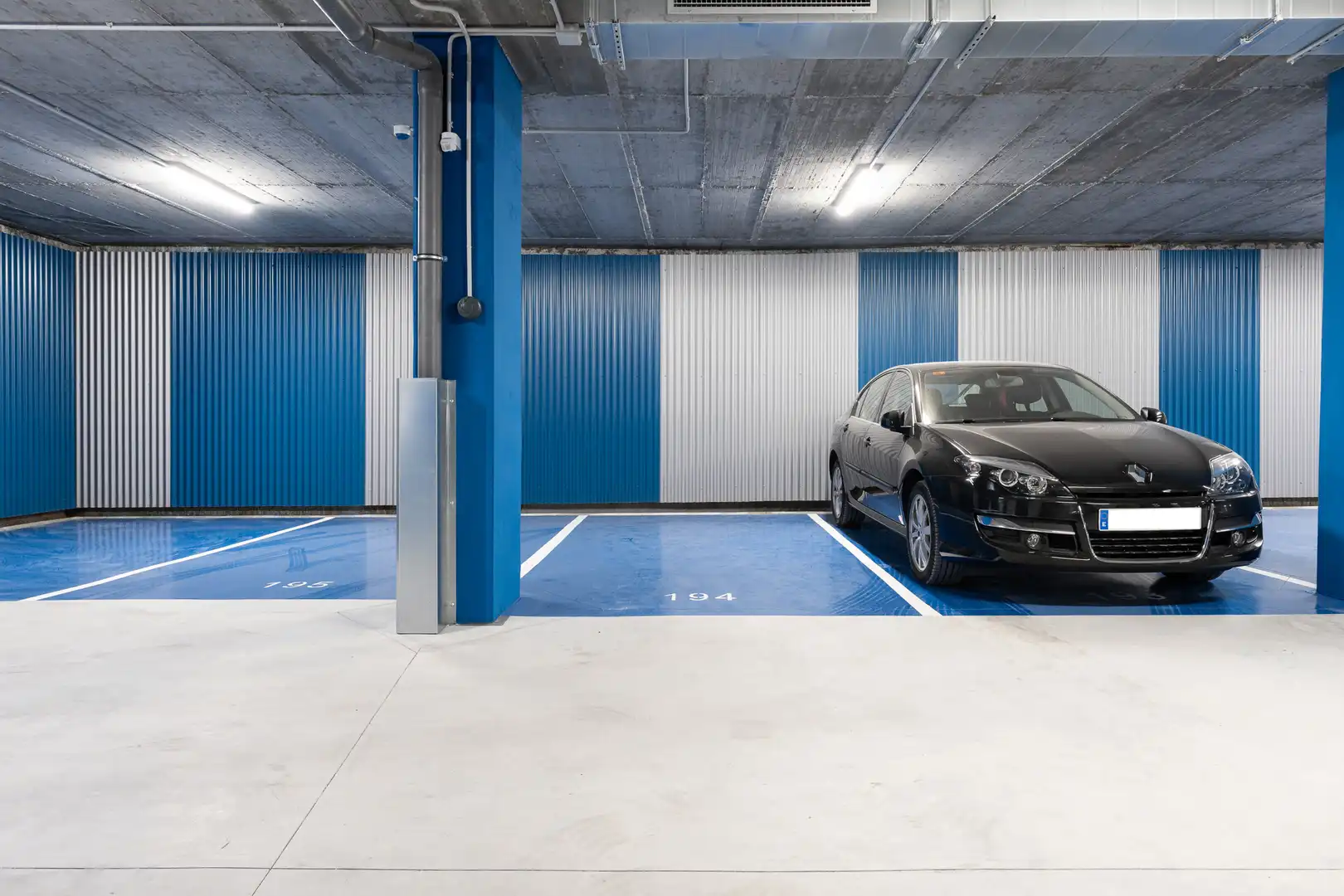 Parking of Flat for sale in Málaga  with Parquet flooring, Terrace and Storage room