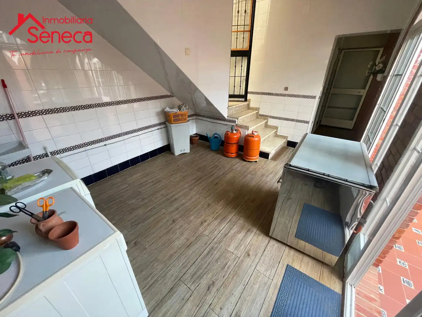 Detached homes for sale in El Carpio  with Air Conditioner, Heating and Furnished