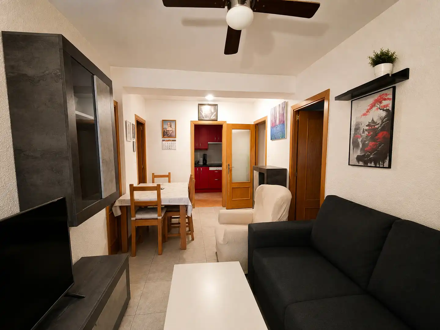 Sala d'estar de Pis en venda en Madrid amb Calefacció i Moblat