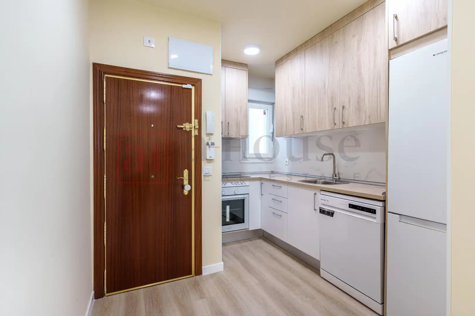 Küche von Wohnung zum Verkauf in Madrid mit Klimaanlage und Heizung